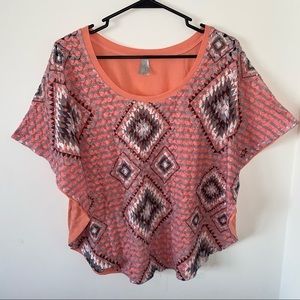 Vanity Poncho Style Shirt Size XL